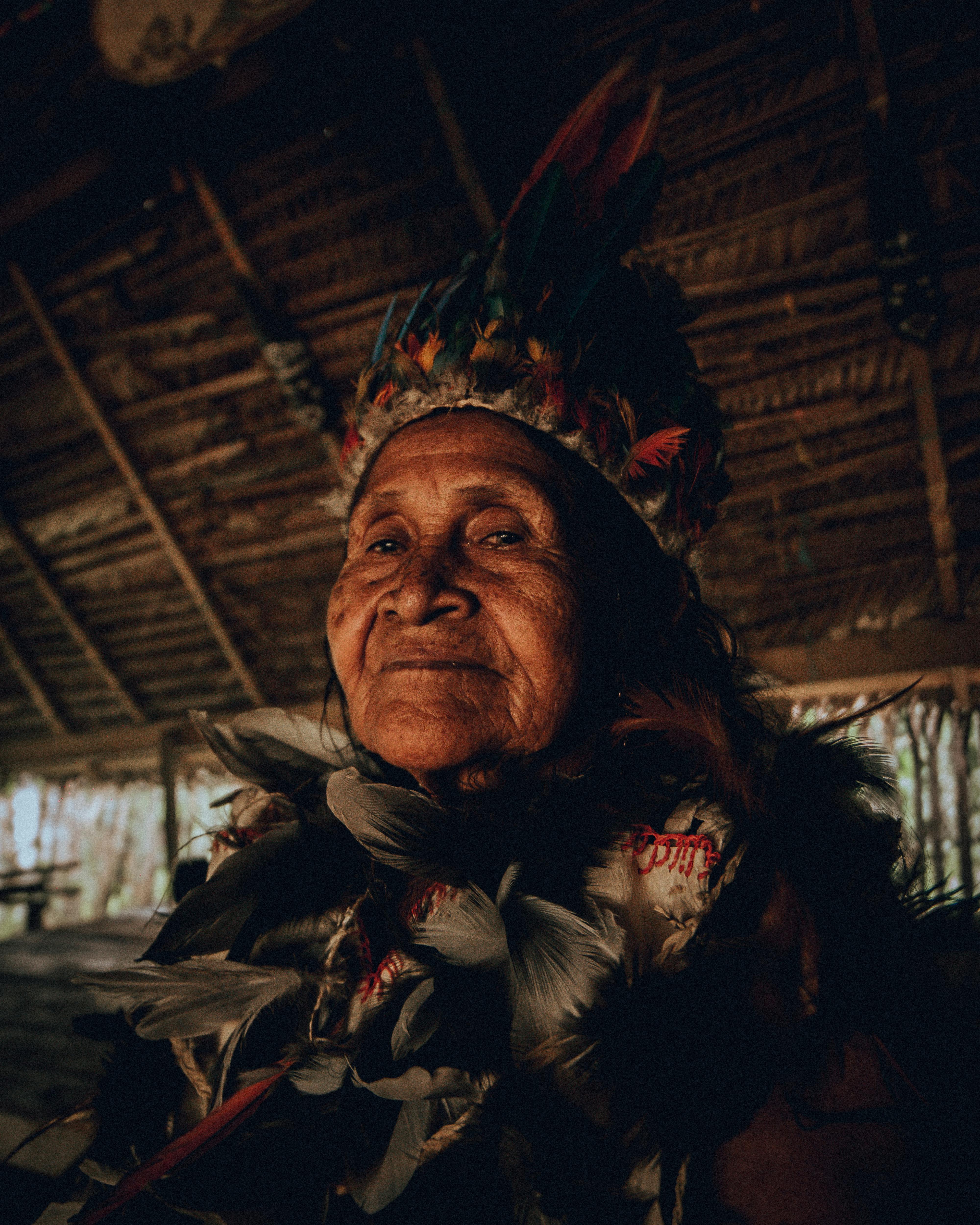 Mulher indígena amazónica - ancestralidade JAGUARA